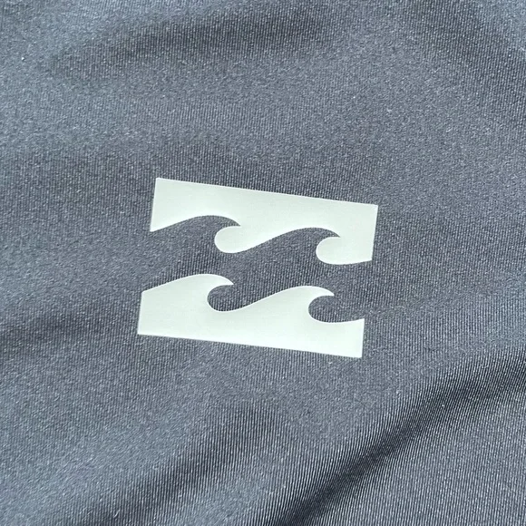 Billabong Rash Guard Water Shirt - Picture 4 of 4